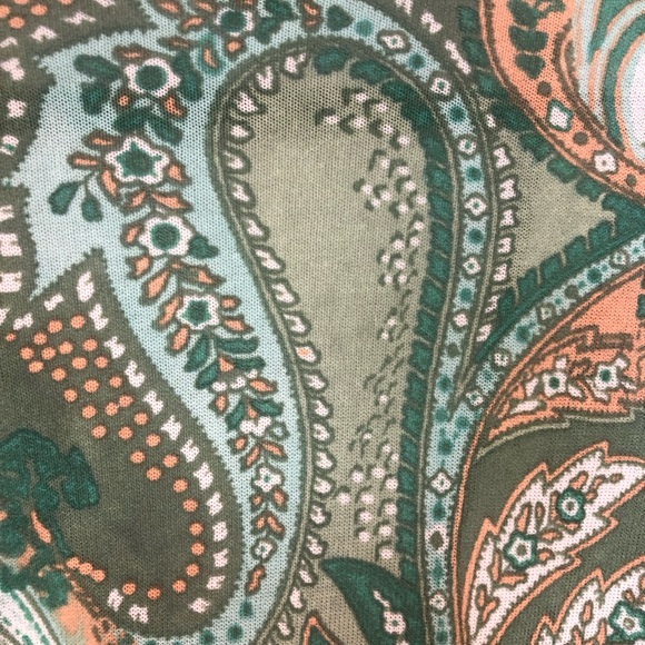 Chico’s Women’s Cardigan Sweater Light Weight Long Deep V Neck Paisley - Picture 4 of 9